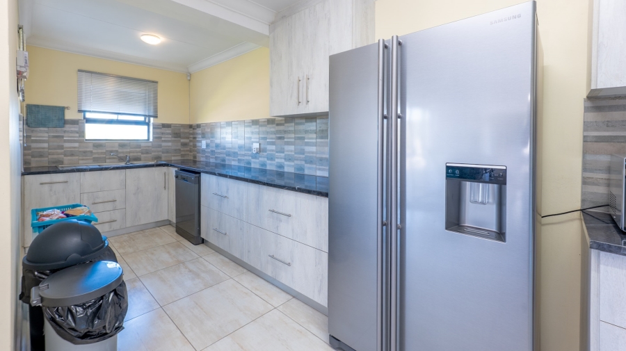 12 Bedroom Property for Sale in Agulhas Western Cape